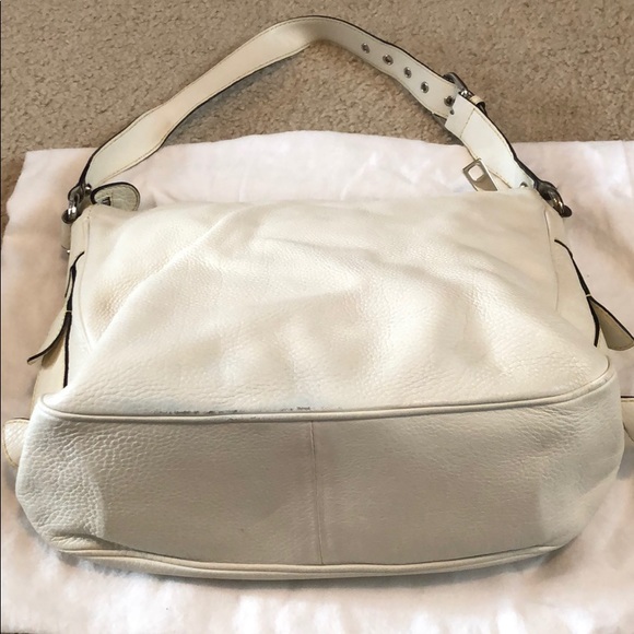 Marc Jacob Ivory Leather Shoulder Bag - Picture 3 of 5